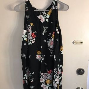 Old Navy size 3x sleeveless blouse